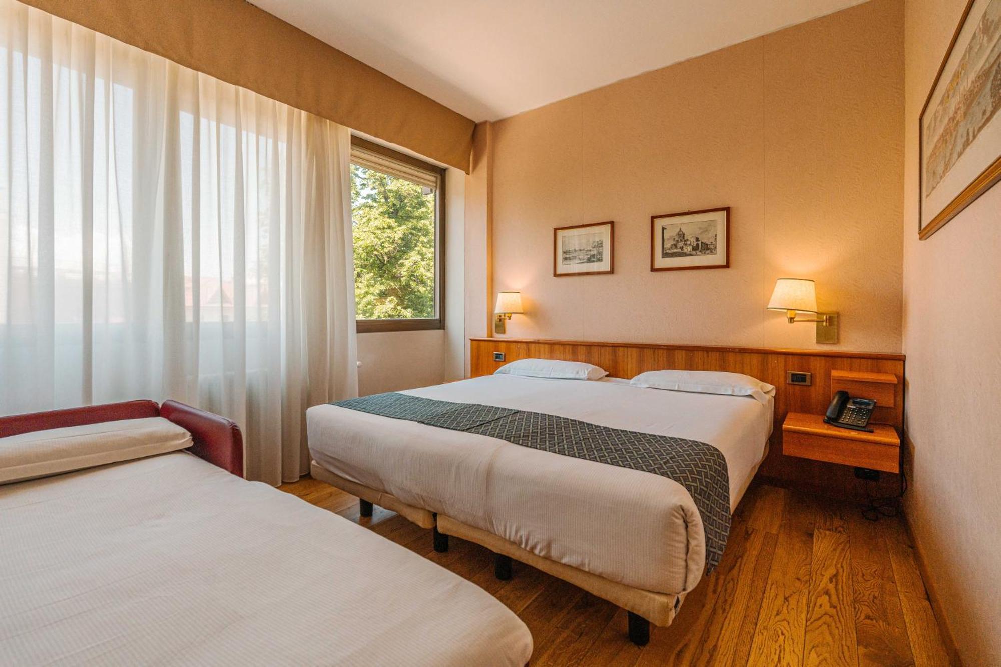 Crystal Hotel Varese Kültér fotó