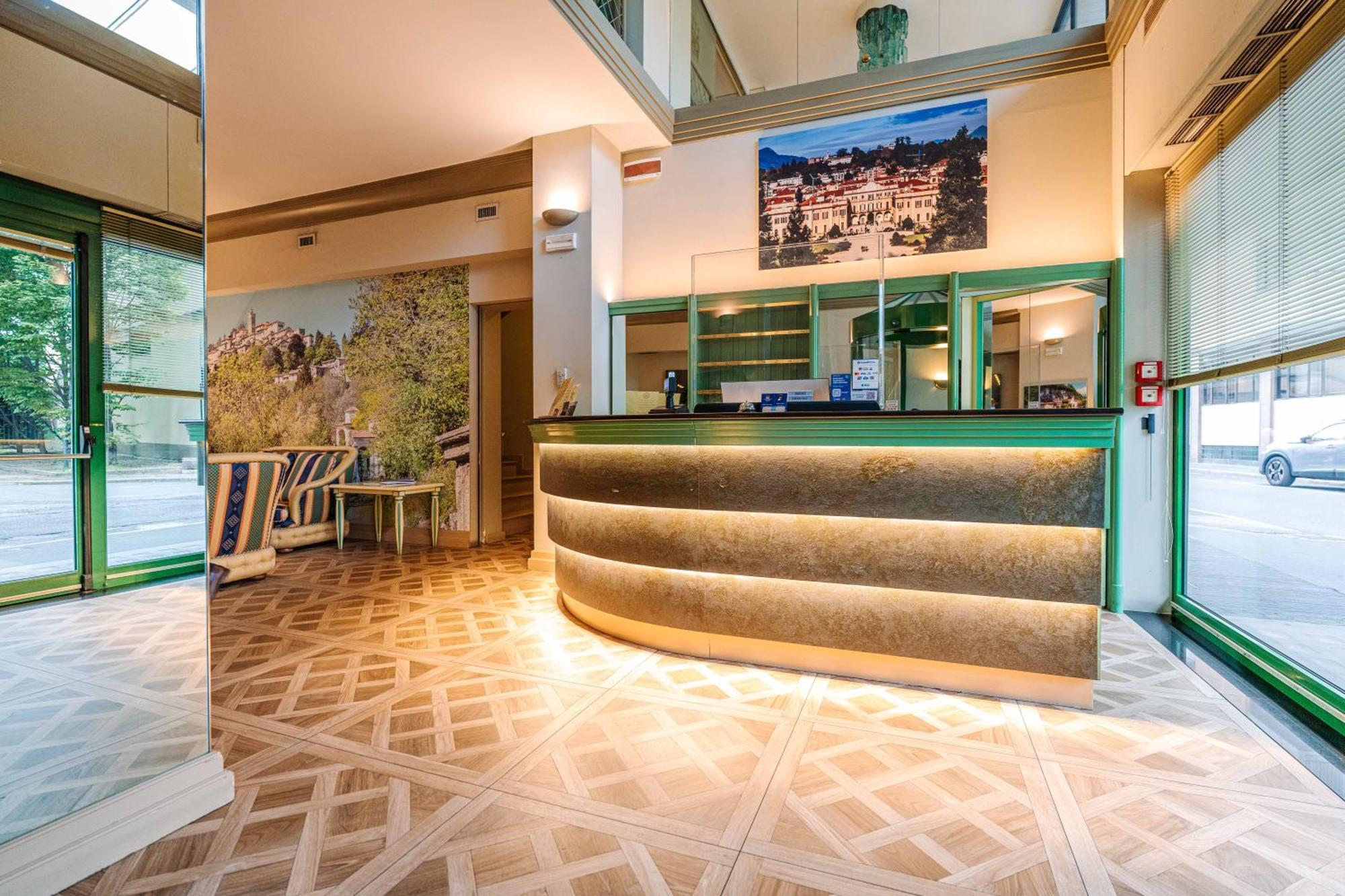 Crystal Hotel Varese Kültér fotó
